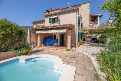 Casa con jardin y piscina en Sóller Casa con jardin y piscina en Sóller